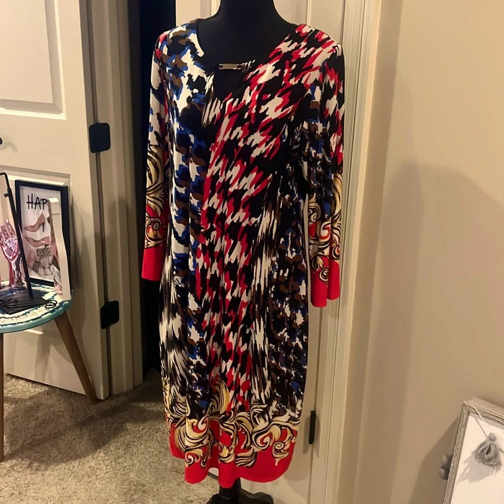 Tiana B Dress 3/4 Sleeve Multi Colored NWOT Beautiful Colors Large